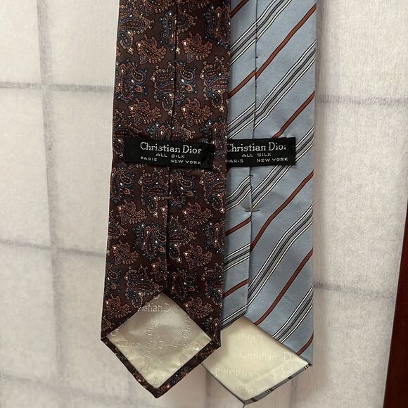 CHRISTIAN DIOR PARIS  ALL  SILK‎ TIES - Picture 5 of 9